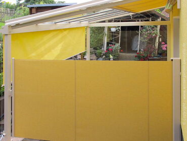 Seitenmarkise - schützt vor fremden Blicken, Sonne und kühlem Seitenwind. Markisen von Kwozalla in Sachsen