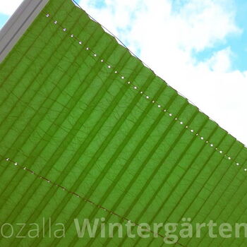 Plissee - Beispiel grün - geeignet für eine Plisseeanlage - Plissee nach Maß. Auf Wunsch mit Montage