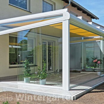 Kaltwintergarten aus Glas und Aluminium